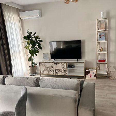 Elegance Apartment บูคาเรสต์ ภายนอก รูปภาพ
