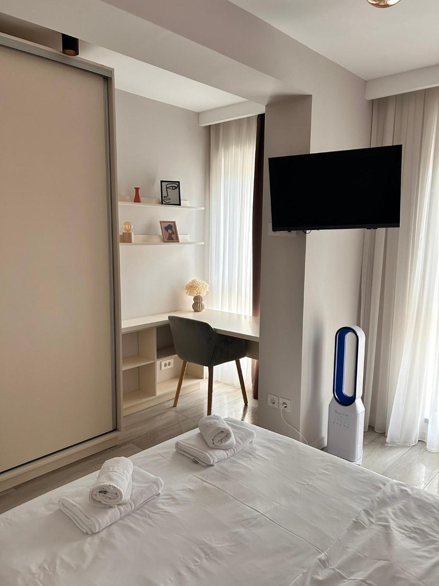 Elegance Apartment บูคาเรสต์ ภายนอก รูปภาพ